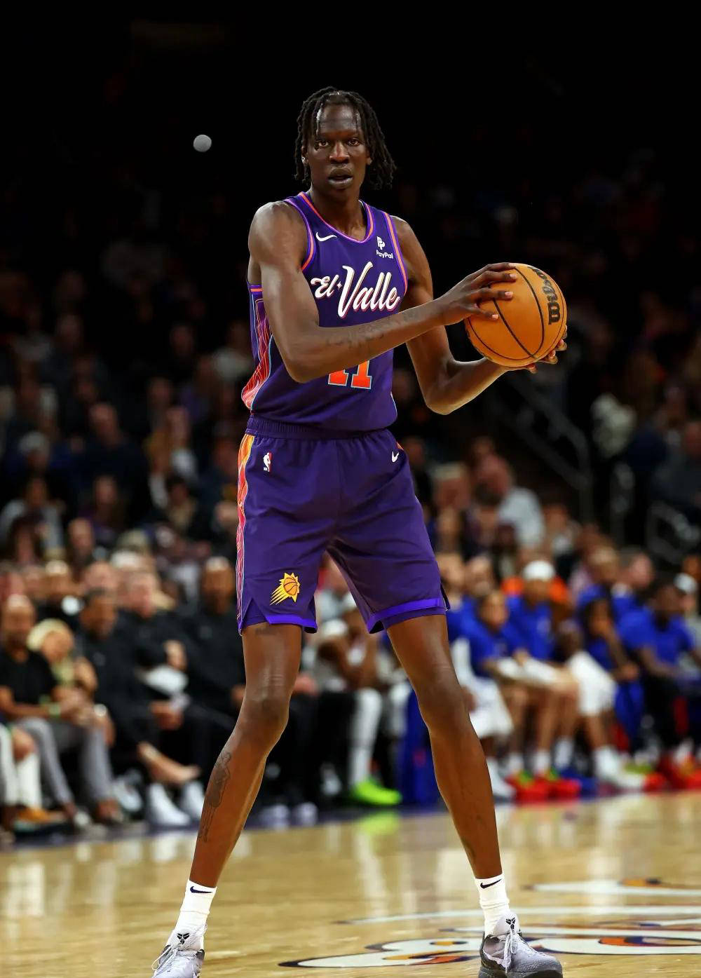 包含窗口期菲尼克斯太阳备战NBA常规赛；门线救险细节曝光；赛场秩序良好；球探报告显示潜力的词条